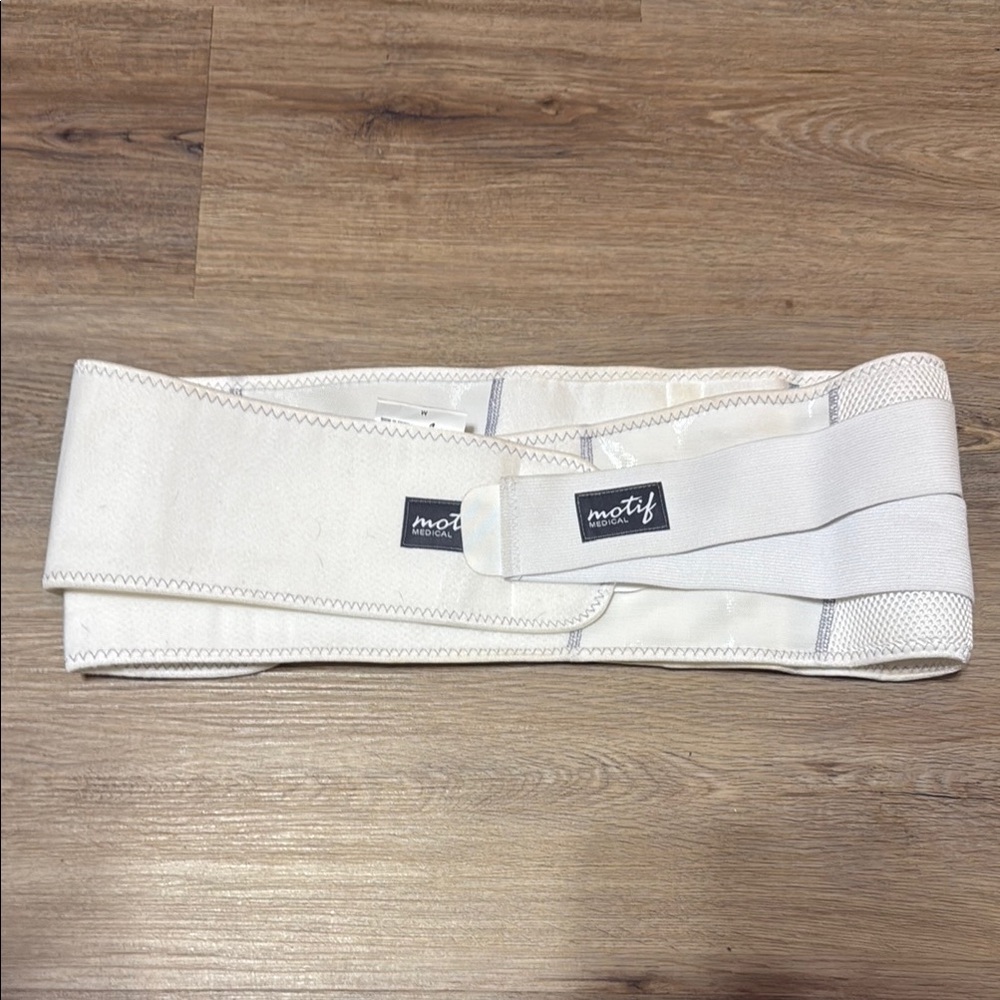 Motif Medical Maternity Support Band White Women's Belly Band Size M